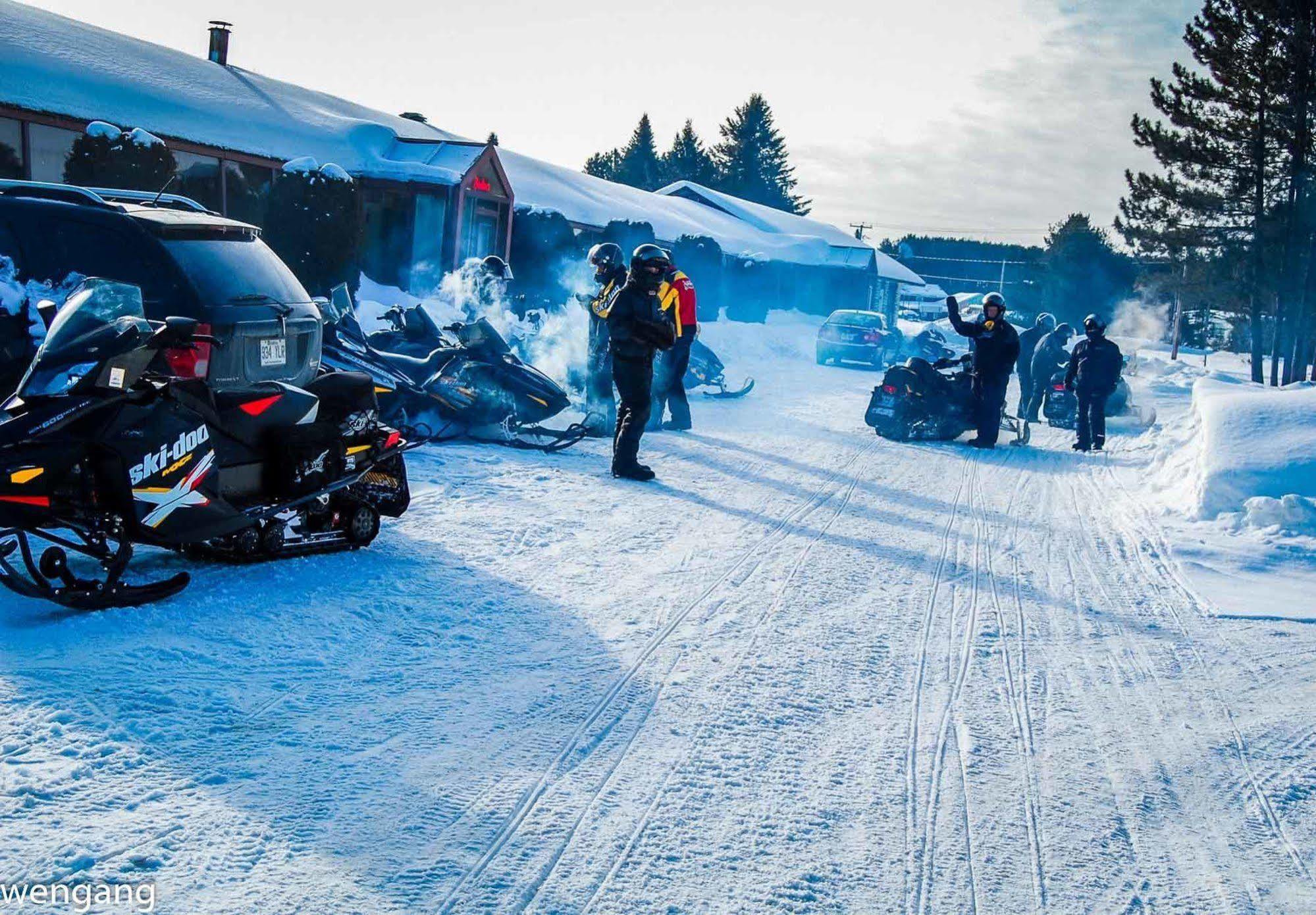 Auberge Godard Nominingue Exteriör bild